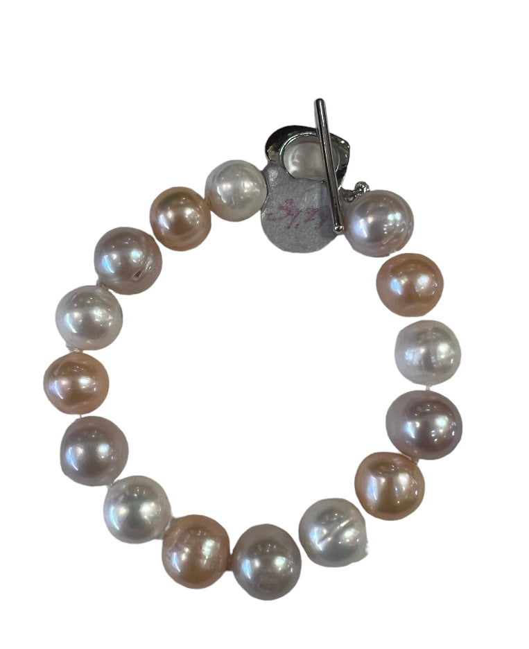 Assorted Pearl Bracelet